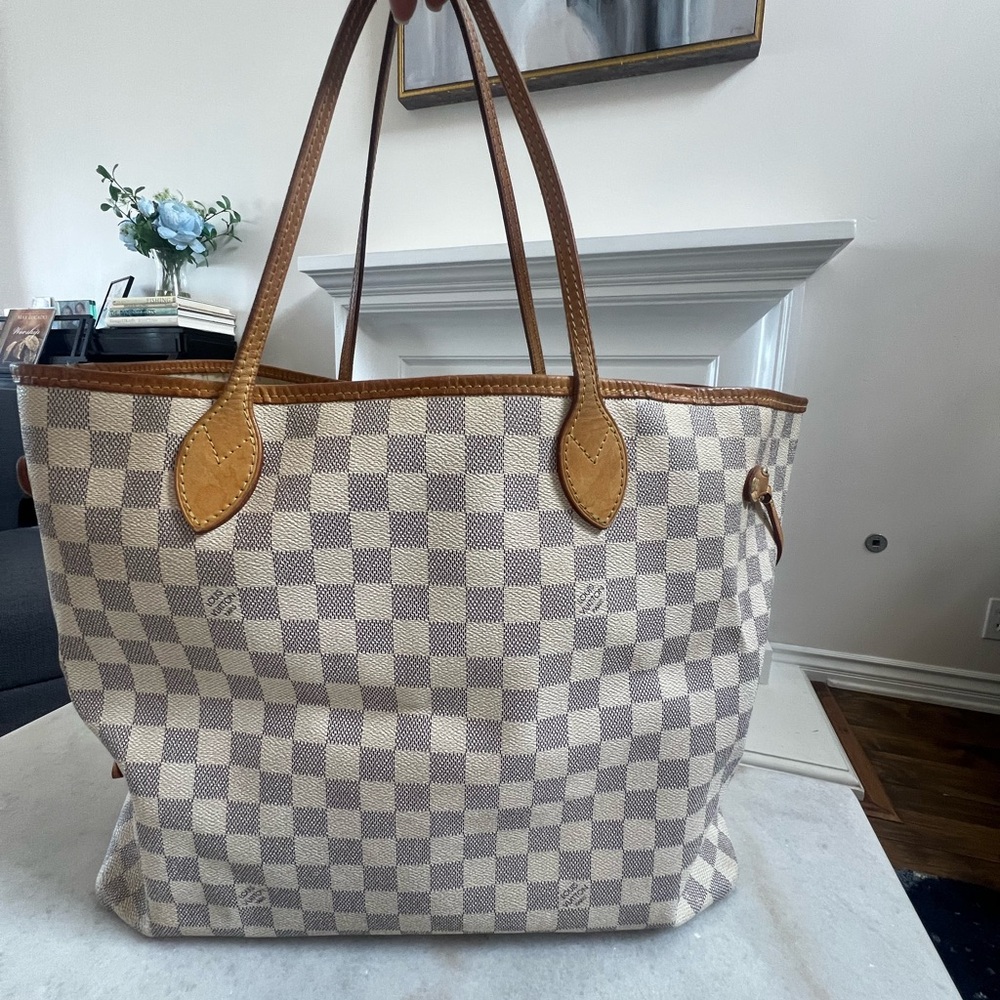 AUTHENTIC (very used) Louis Vuitton Neverfull GM